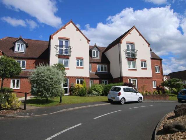Apartment for sale in Bromsgrove, Worcestershire
