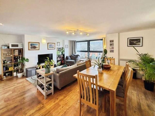 Apartment for sale in West Yorkshire