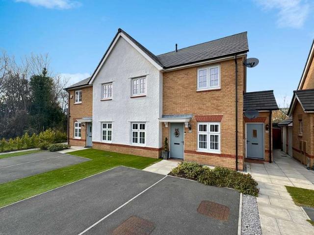 Apartment for sale in Formby, Little Altcar