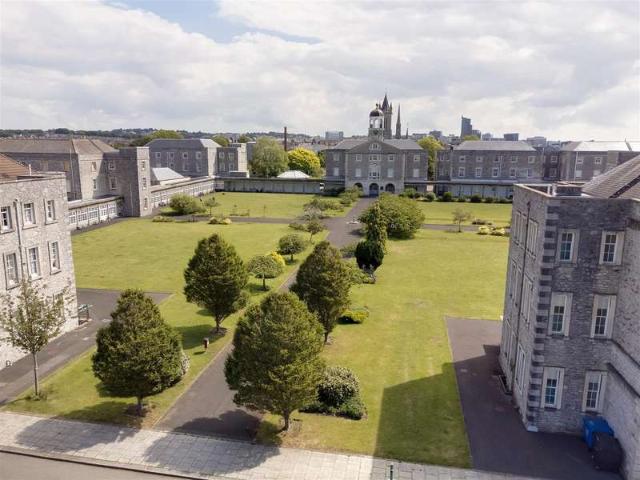 Apartment for sale in Millfields, Mount Wise