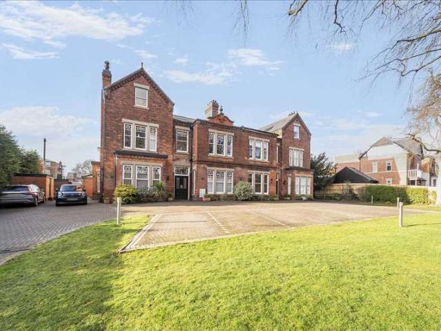 Apartment for sale in Wellow, Grimsby