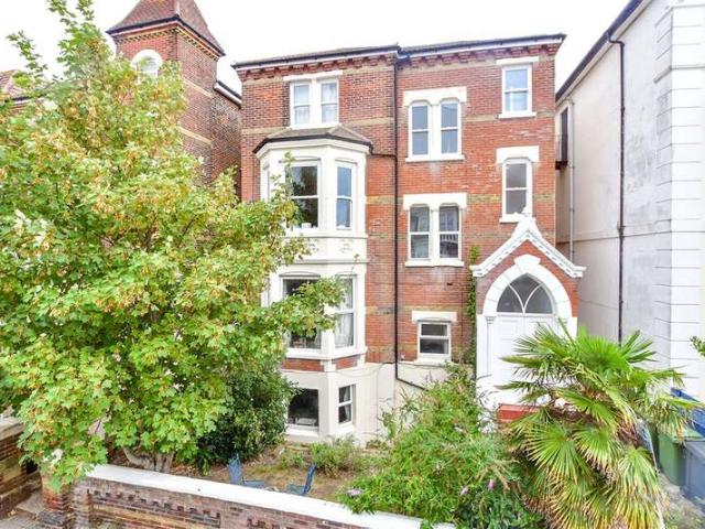 Apartment for sale in Southsea, City Of Portsmouth