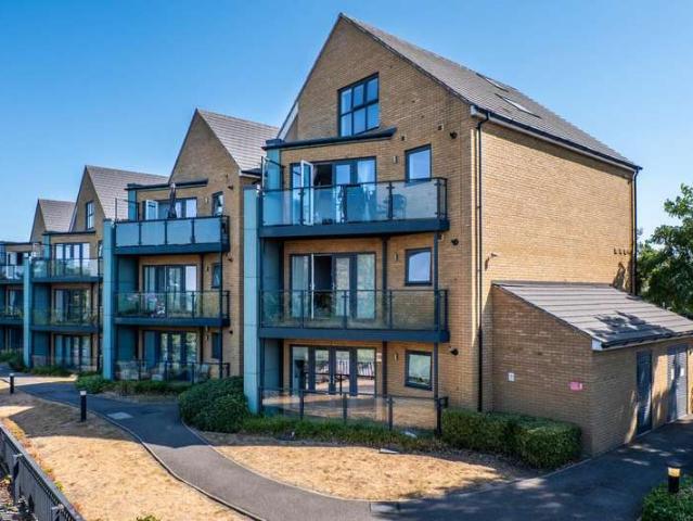 Apartment for sale in Swanscombe and Greenhithe, Monks Orchard
