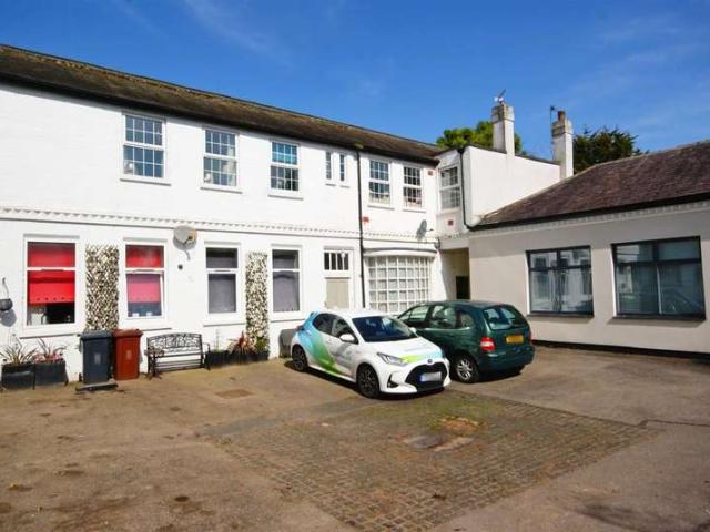 Apartment for sale in Lincoln, St. Giles