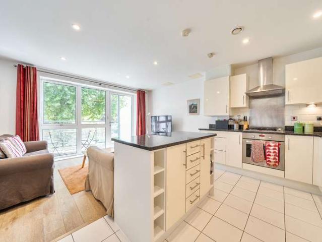 Apartment for sale in Greenwich Town Centre, Greater London