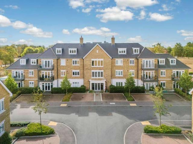 Apartment for sale in Shinfield