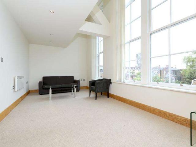 Apartment for sale in St. George in the East, Wapping