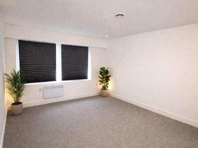 Apartment for sale in Trafford Park, Greater Manchester