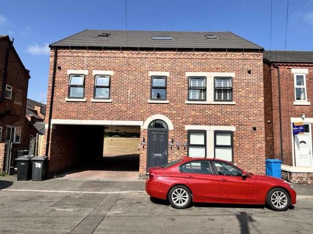 Apartment for sale in Caldermill, East Midlands