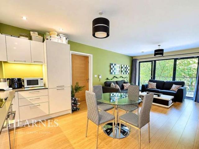 Apartment for sale in West Cliff, Bournemouth