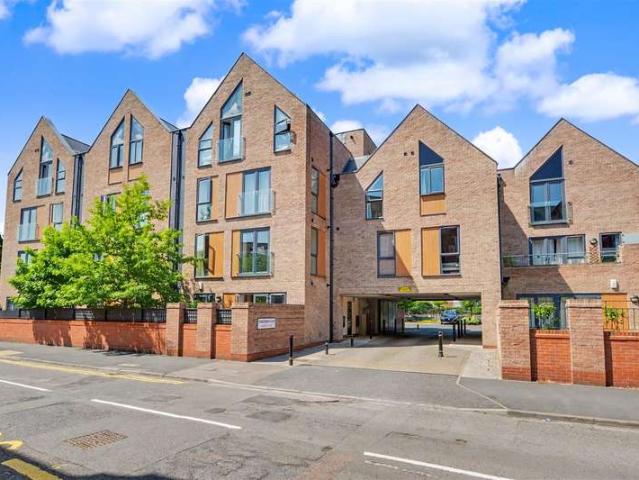 Apartment for sale in Attenborough, East Midlands