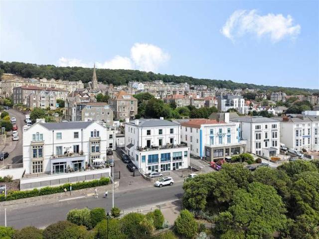 Apartment for sale in Weston-super-mare, North Somerset