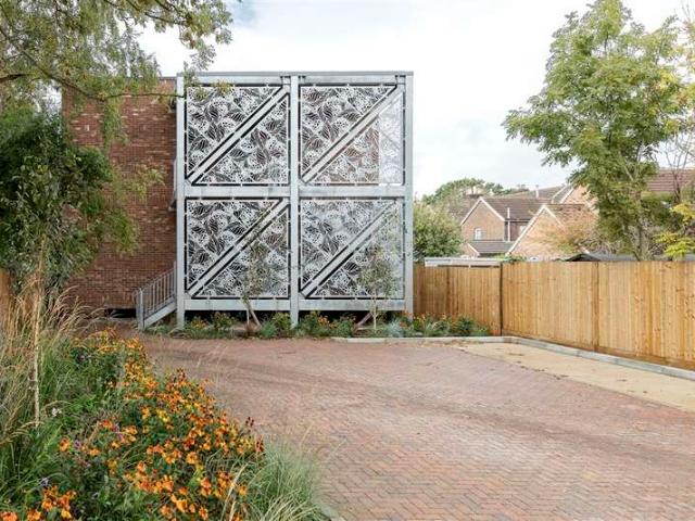 Apartment for sale in Sandown Park, Kent