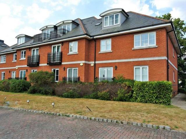Apartment for rent in Chertsey, Runnymede
