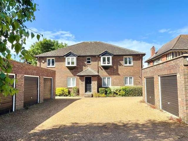 Apartment for sale in Freshwater, Isle Of Wight