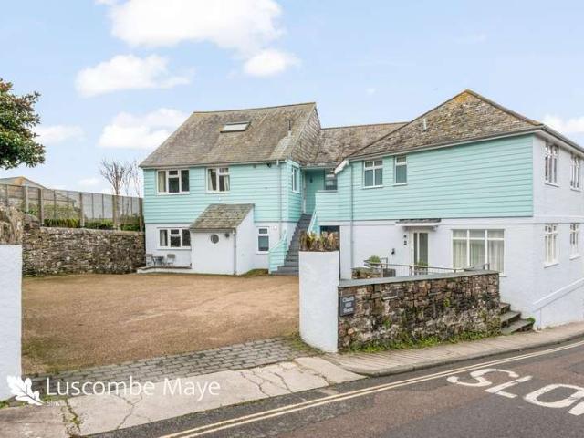 Apartment for sale in Strode, Devon