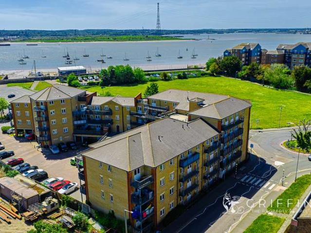 Apartment for sale in Grays, Essex