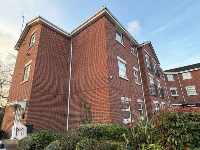 Apartment for sale in Lowton St Mary's, Wigan