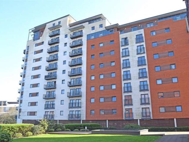 Apartment for rent in Cardiff Bay, Falcon Lodge