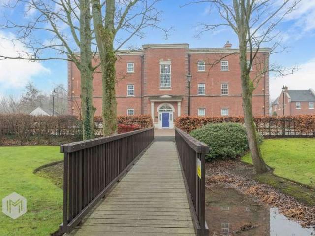 Apartment for sale in Twiss Green, Warrington