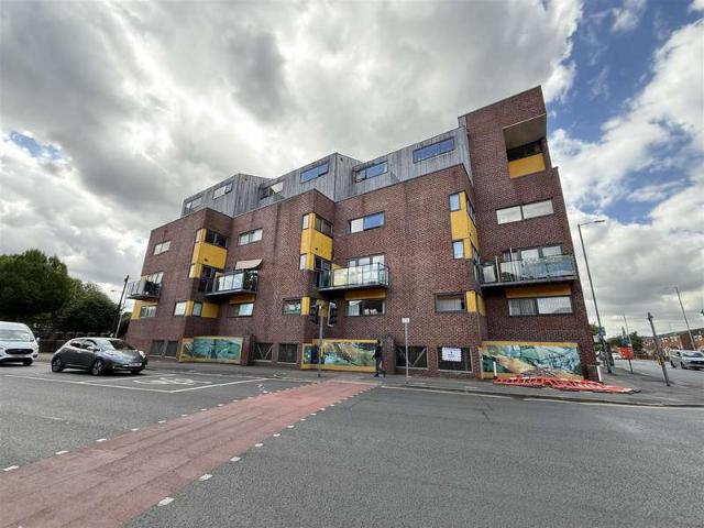 Apartment for sale in Hulme, Georgia