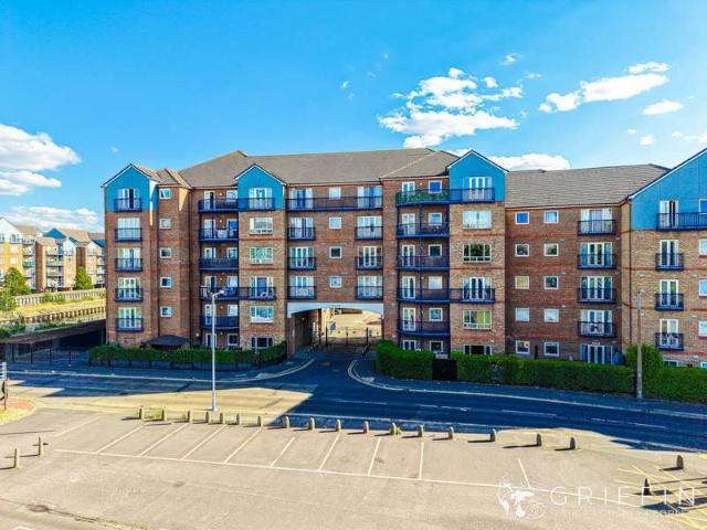 Apartment for sale in Grays, Essex