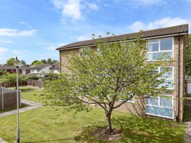 Apartment for sale in Beddington, Greater London