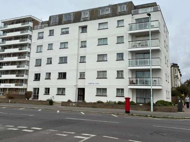 Apartment for sale in Worthing, West Sussex