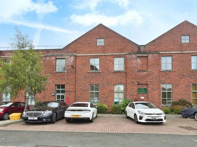 Apartment for sale in Loundsley Green, East Midlands