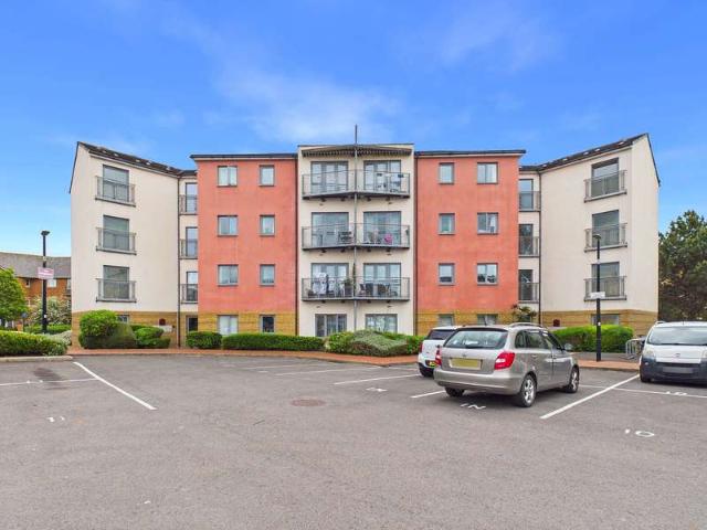 Apartment for sale in Barry Island, Barry