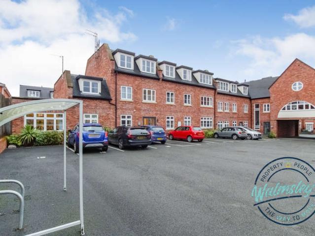 Apartment for sale in West Midlands