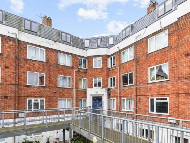 Apartment for sale in Round Hill, Brighton & Hove