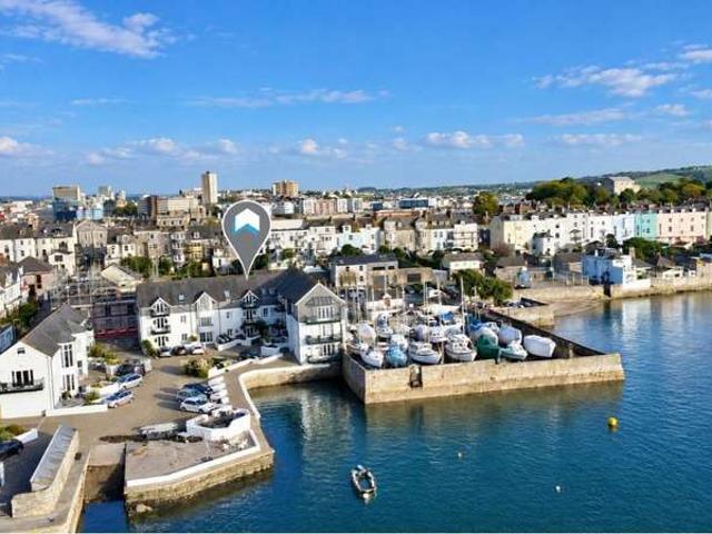 Apartment for sale in Stonehouse, Plymouth