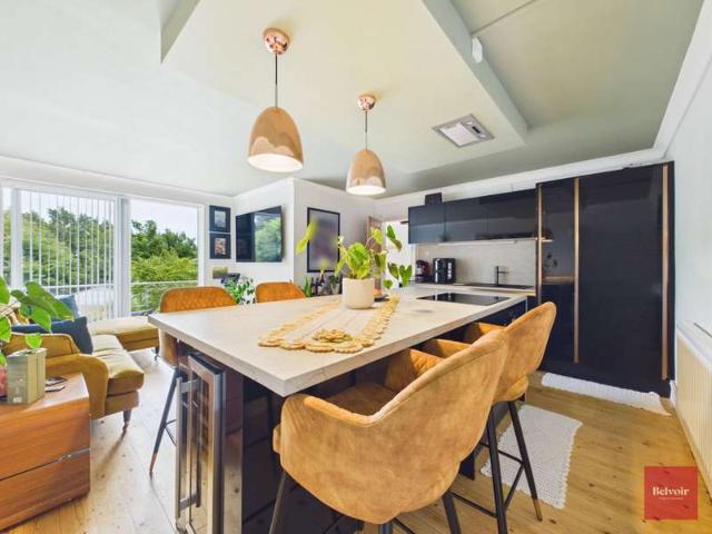 Apartment for sale in Newton, Wales