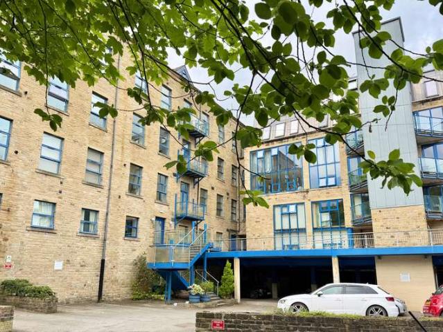 Apartment for sale in Clough Head, Sowerby Bridge