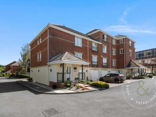 Apartment for sale in Falcon Lodge, Wales