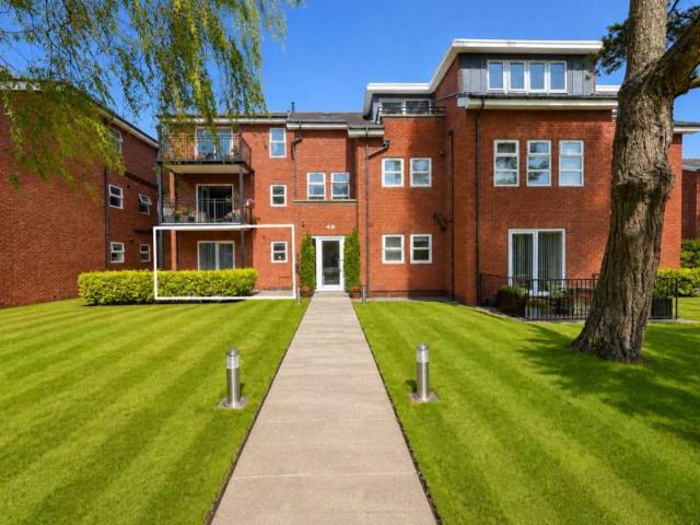 Apartment for sale in Southport, Sefton
