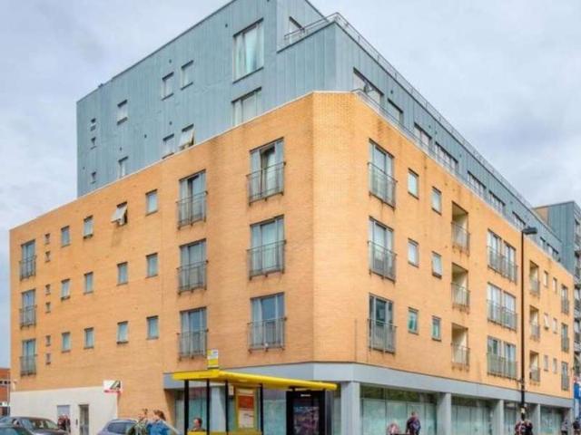 Apartment for sale in Islington, Calderstones