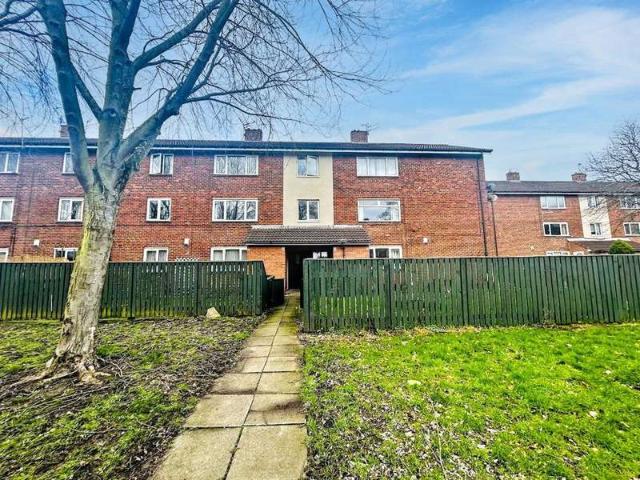 Apartment for sale in Forest Hall, Tyne And Wear
