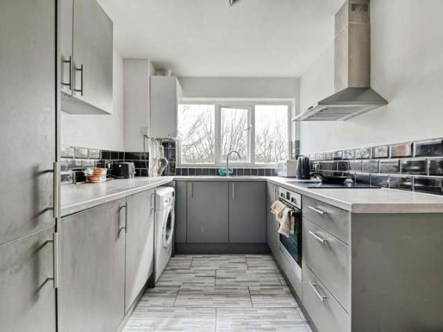 Apartment for sale in Leyfields, Kettlebrook