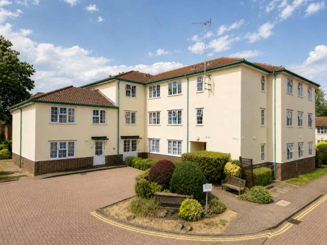 Apartment for sale in Fretherne, Hertfordshire