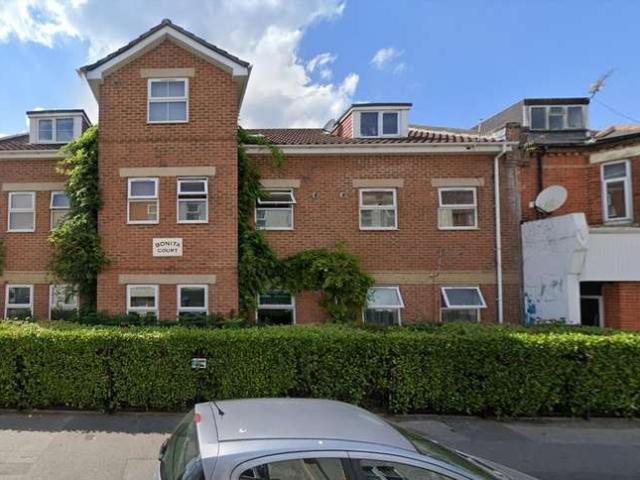 Apartment for rent in Boscombe, Bournemouth