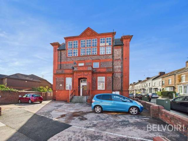 Apartment for sale in Garston, Calderstones