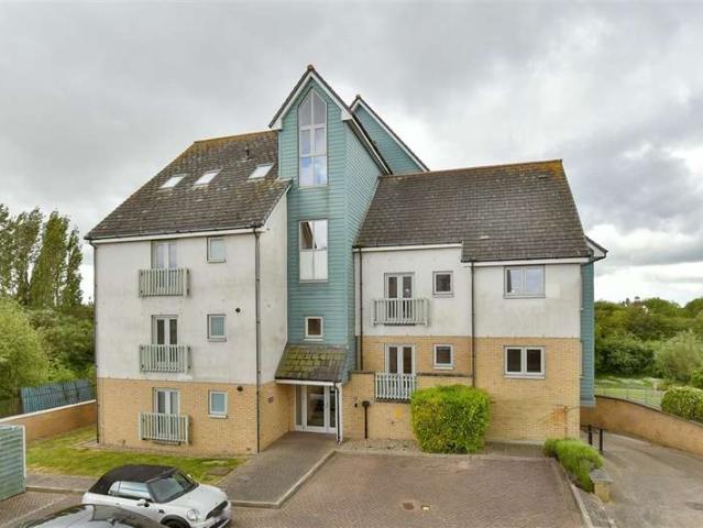 Apartment for sale in St. Marys Island, Gillingham