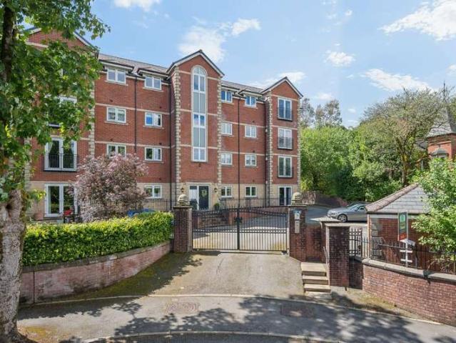 Apartment for sale in Darwen