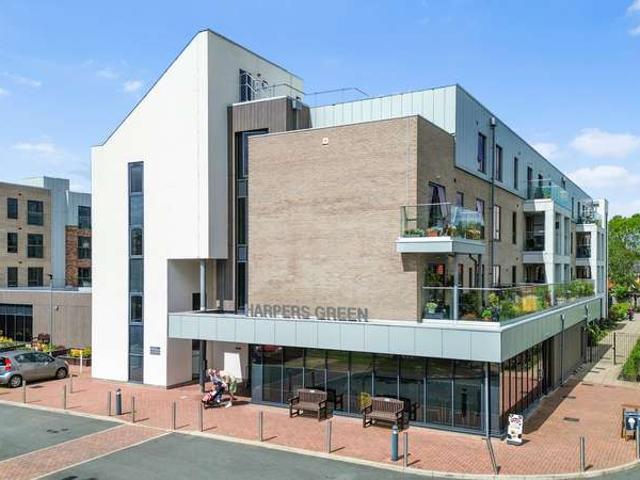Apartment for sale in Longbarn, Warrington