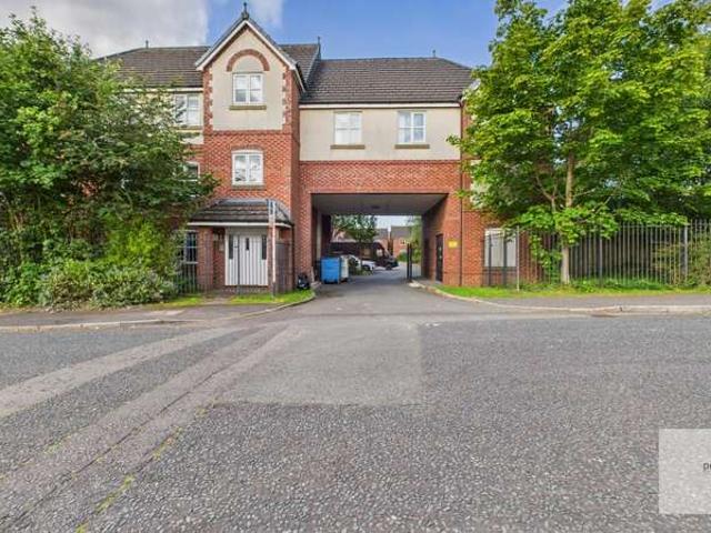 Apartment for sale in Chesham, Bury