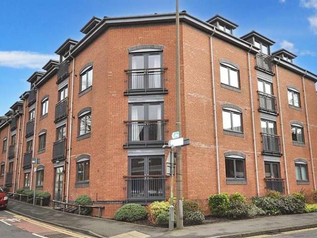 Apartment for sale in Stonefield, Stafford