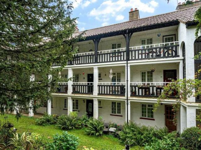 Apartment for rent in Manor Park, Epsom
