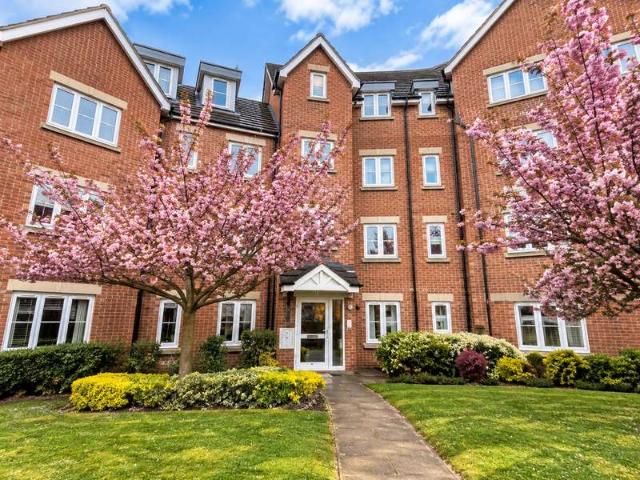 Apartment for sale in North Watford, Watford